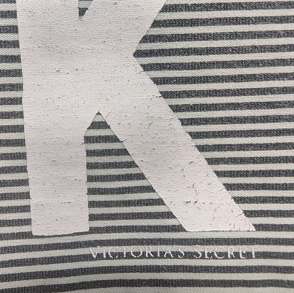 VS PINK Yoga Leggings | XS Black Foldover Waist w/ Heart - Picture 4 of 6